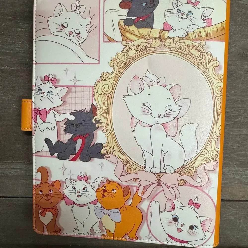Disney ring binder